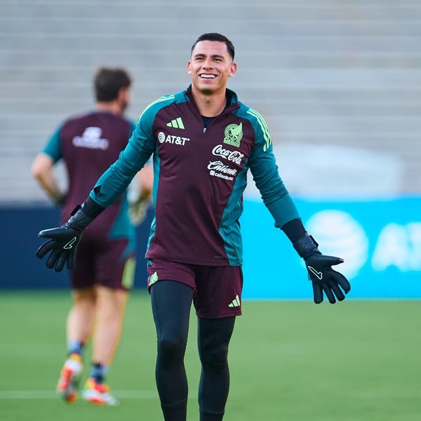 Malagón es titular en la Selección Mexicana y ha sido clave.