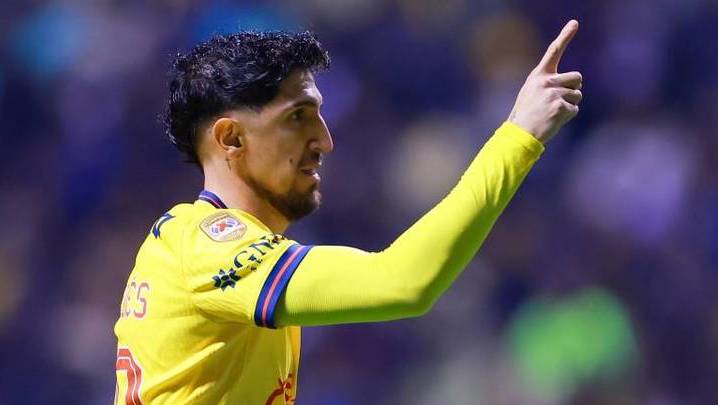 Diego Valdés celebra un gol con América (Imago7)