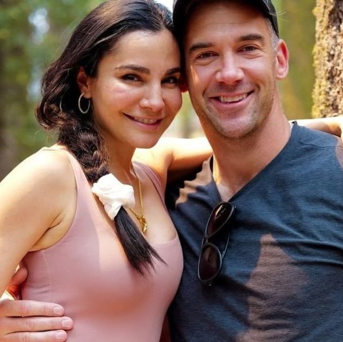 Marta Higareda anuncia que está embarazada| Foto: Enstarz