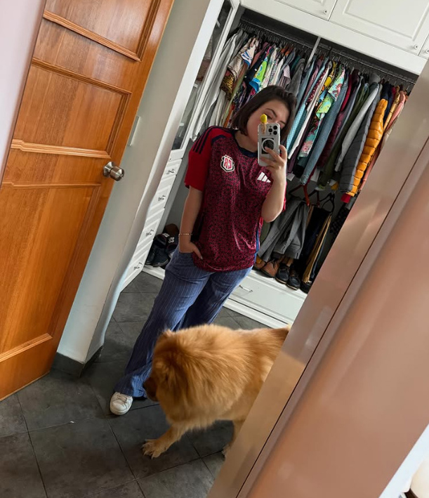 Mishelle se puso la playera de la Selección de Costa Rica. (Foto: @mishelleha)