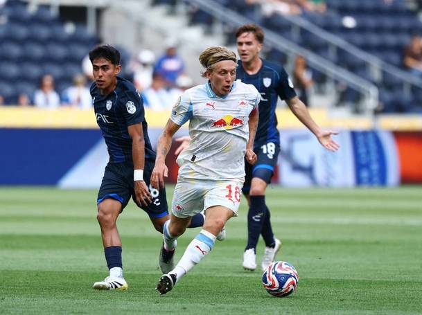 para top Pachuca vs Red Bull Salzburg 2
