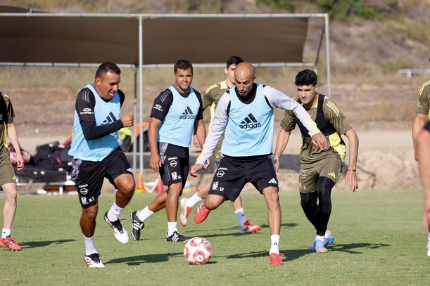 Guido hasta aprovechó para recordar sus tiempos de jugador. (Foto: Tigres)