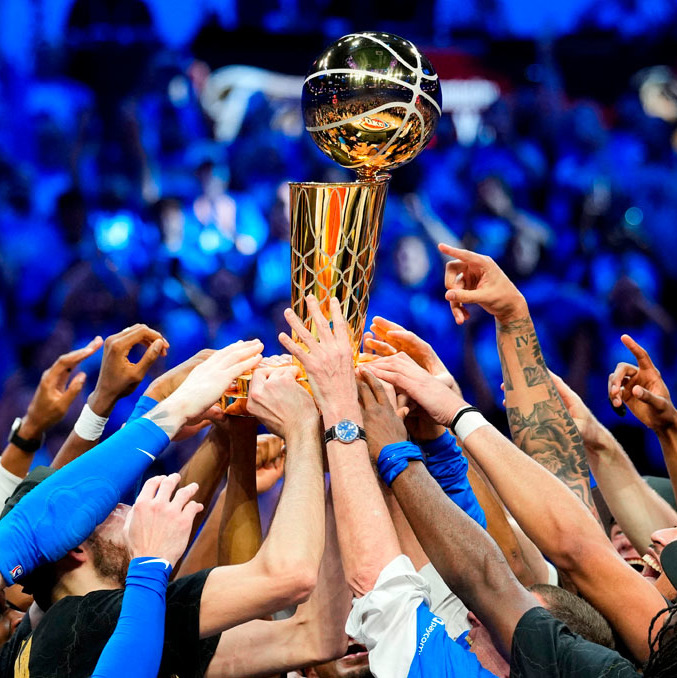 Oklahoma City Thunder ganó el trofeo Larry O'Brien. (Foto: Reuters)