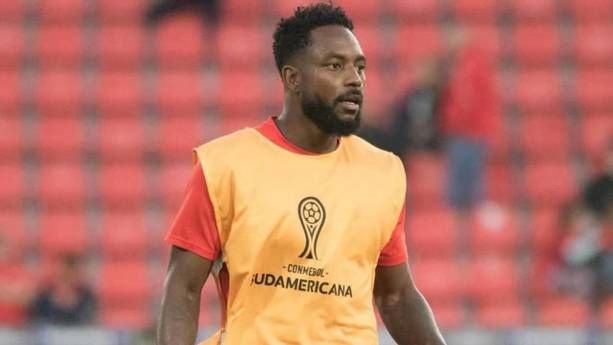Álvaro Angulo sería una de las opciones de Pumas para reforzarse (IG alvaroanguloficial)