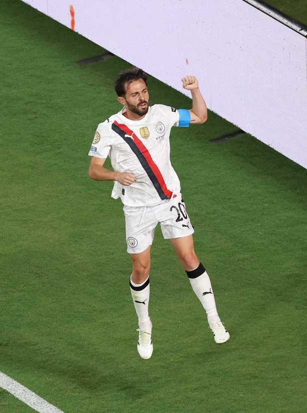 Bernardo Silva hizo el primero del partido (Reuters)