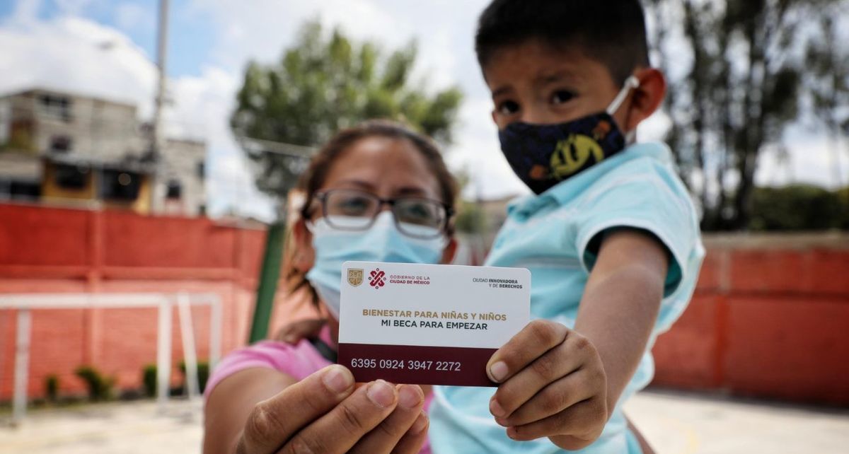 Mi Beca entra al rescate tras la suspensión de la Beca Rita Cetina| Foto: Ciudad de México