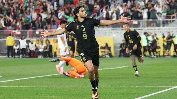 Raúl Jiménez fue el héroe para el Tricolor (Imago7)