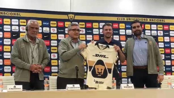 Aaron Ramsey ya lució la indumentaria de Pumas (Captura)