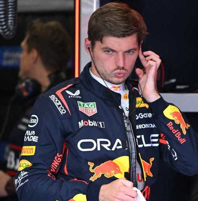 Los rumores de la salida de Verstappen siguen apareciendo (Reuters)