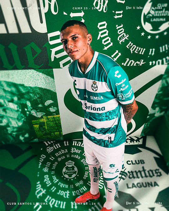 Santos recordó el año 2012 con su nuevo jersey.