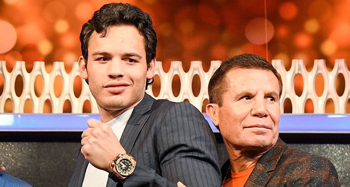 Julio César Chávez junto a su hijo (Mexsport)