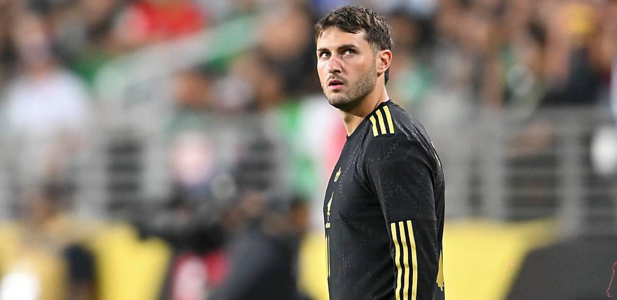 Santi Gimenez no vive el mejor presente con el Tri (Imago7)