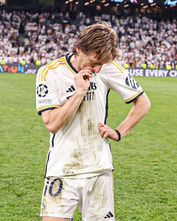 Luca Modric se encuentra jugando el Mundial de Clubes con Real Madrid.