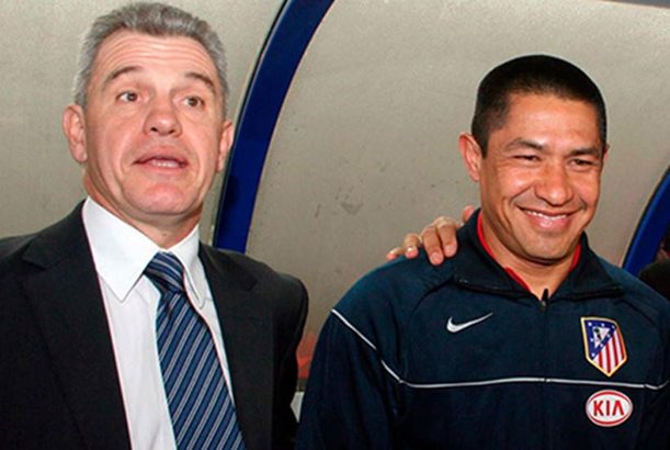 Fue auxiliar de Javier Aguirre en el Osasuna y el Atlético de Madrid entre 2002 y 2009. (Foto: Especial)
