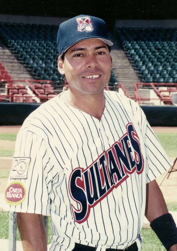 Remigio Díaz es una leyenda de Sultanes, por lo que este miércoles regalarán su bobblehead.