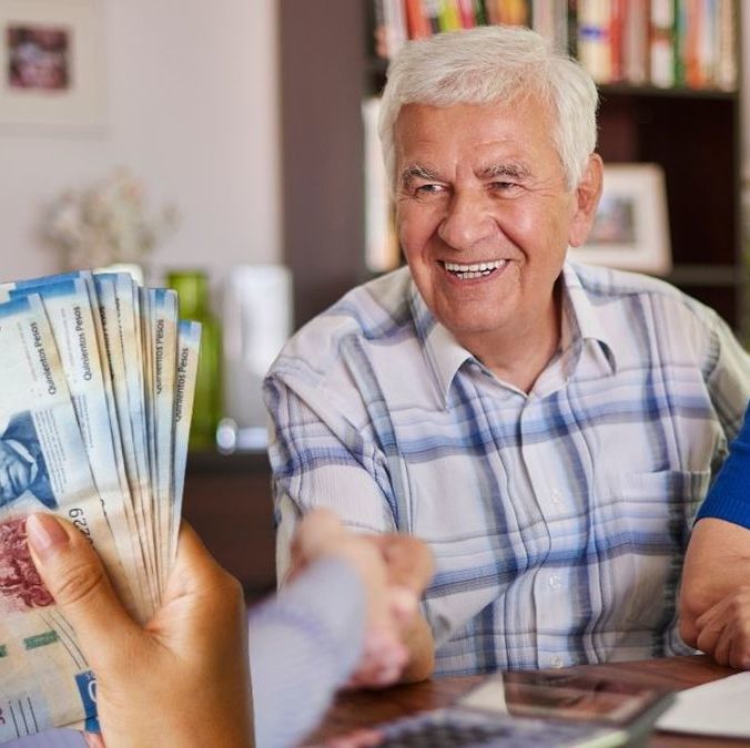 Aumenta tu pensión del IMSS hasta por 40 mil pesos con esta modalidad. Foto: Freepik