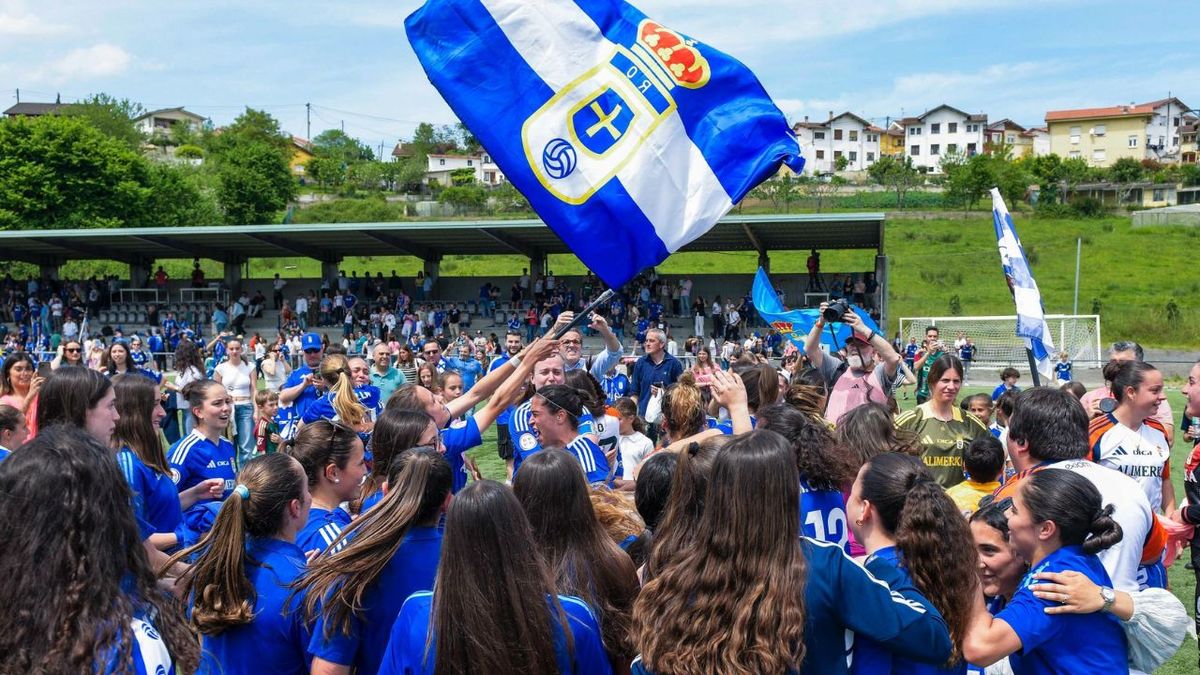 Del barrio a tocar el cielo (Foto: @RealOviedoFem)