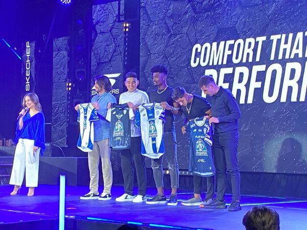 Varios jugadores de Pachuca participaron en la presentación de los nuevos jerseys