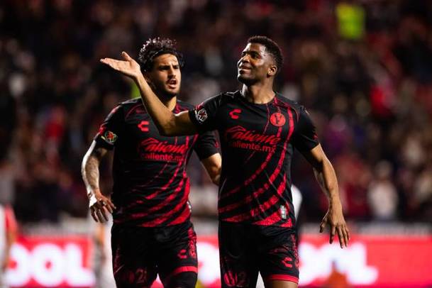 Zúñiga marcó doblete al Atlas (Imago7)