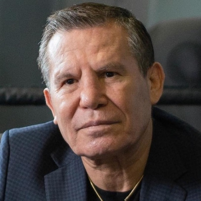 Julio César Chávez, leyenda del boxeo mexicano e internacional (Facebook @jcchavez115)