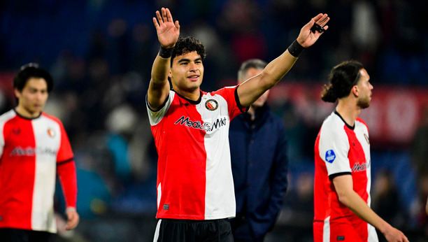Stephano Carrillo se quedó cerca del gol con Feyenoord. (Foto: EFE)