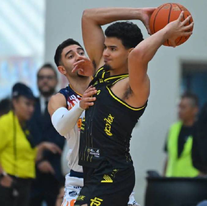 Fuerza Regia dividió la serie ante El Calor / Fuerza Regia
