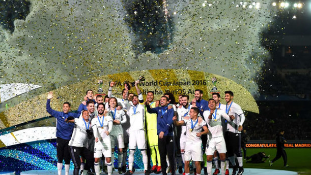 En 2016, Real Madrid vuelve a levantar la Copa tras vencer al Kashima.