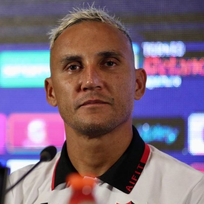 Keylor Navas tiene contrato con Newell's y Pumas negocia (X: Newells)