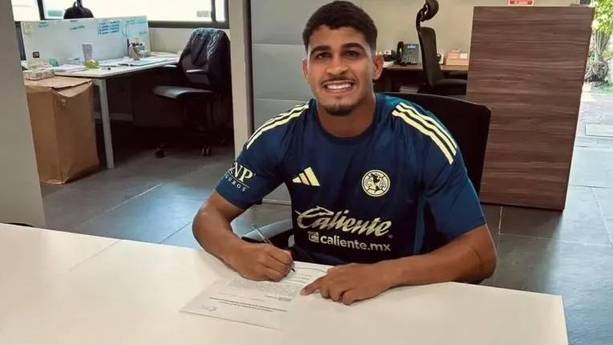 Ícaro Da Conceição firma su nuevo contrato