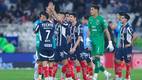 Dos futbolistas de Rayados se pasaron de copas (Imago7)