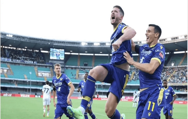 Hellas Verona perdió en casa el primer juego de la campaña (EFE)