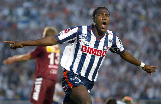 Rodallega no logró ser el goleador que esperaba Rayados. (Foto: Mexsport)