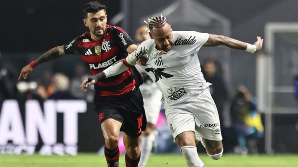 Acción del partido entre Santos y Flamengo (Reuters)