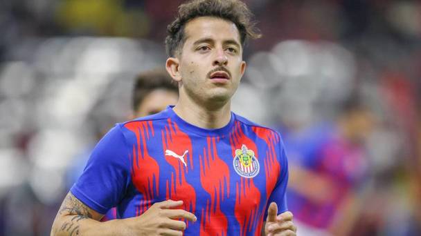 Alan Mozo seguirá en Chivas para el Apertura 2025 / Mexsport