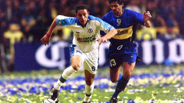 Vitola Gutiérrez en su juego con Cruz Azul vs Boca (Mexsport)