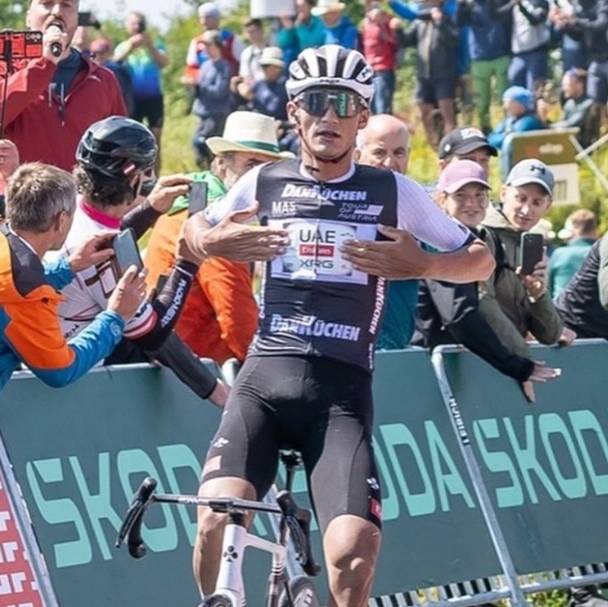 Isaac del Toro ganó tres de las cinco etapas del Tour de Austria (Instagram)