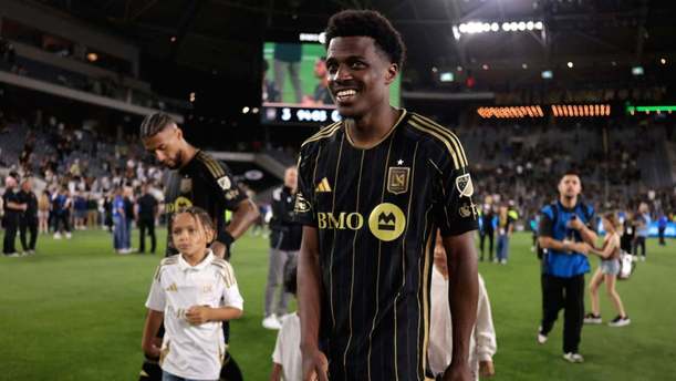 Javairo Dilrosun contribuyó en la goleada del LAFC (AFP)