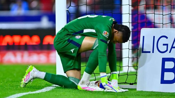 Kevin Mier es elogiado por Nicolás Larcamón tras sus errores (Mexsport)