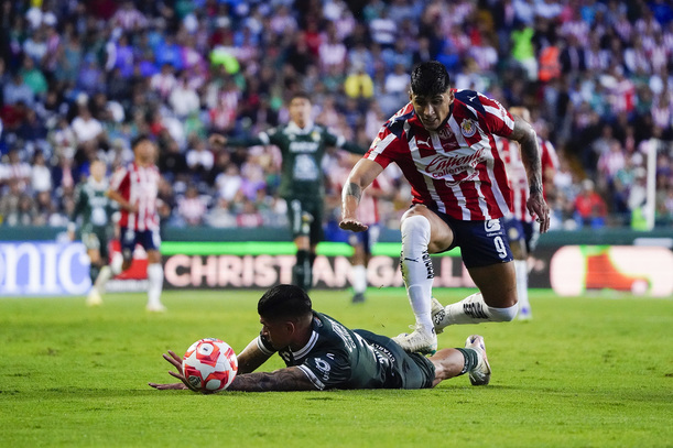 Partido trabado en la fecha 2 del torneo Apertura 2025 de Liga MX. (Foto: Imago7)