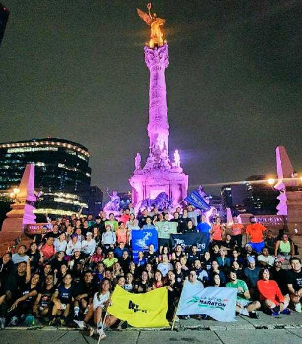 Corredores se reúnen en el Ángel de la Independencia (Cortesía)