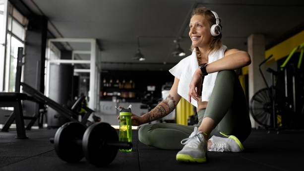 El plátano contiene 'triptófano', hormona que ayuda a la concentración y estado de ánimo. Foto: Freepik