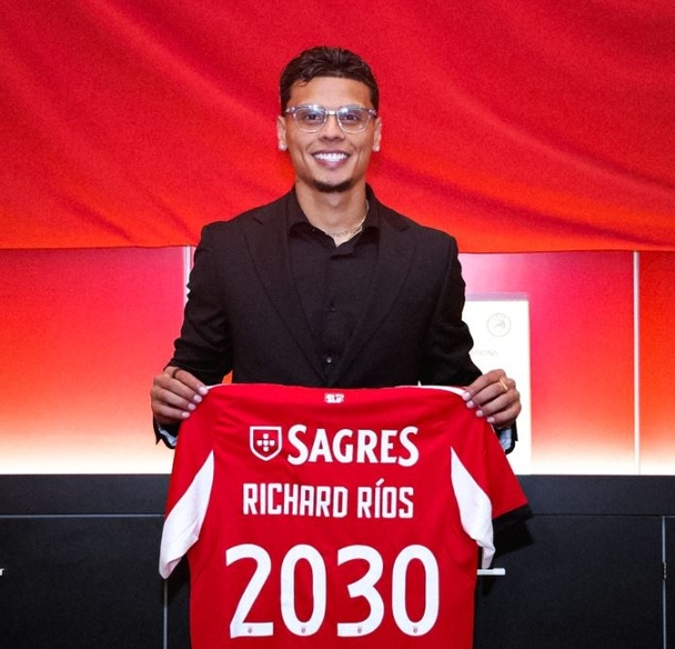 Richard Ríos fue fichado por Benfica (Facebook Benfica)