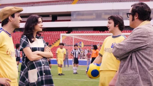 Último capítulo de la serie 'Chespirito: sin querer queriendo' en las filmaciones de 'El Chanfle'. (HBO Max)