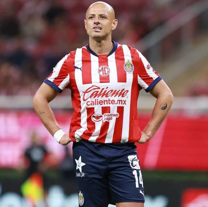Chicharito Hernández, durante un partido de Chivas (Imago7)
