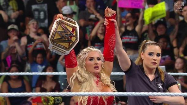 Tiffany Stratton retuvo su título de la WWE