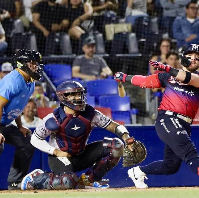 Sultanes cae en el primero de la serie ante Algodoneros / Jaime Luna