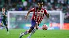 Efraín Álvarez tuvo actividad en el duelo ante León (Mexsport)