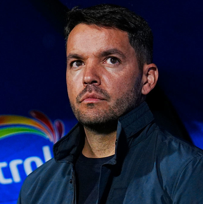 Nicolás Larcamón quiere un delantero, sea Jovic o quien sea. (Foto: Imago7)