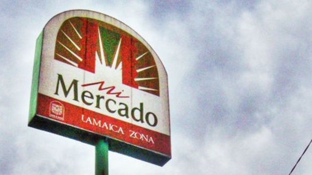 Así opera la nueva estafa en mercados contra adultos mayores| Foto: México es cultura