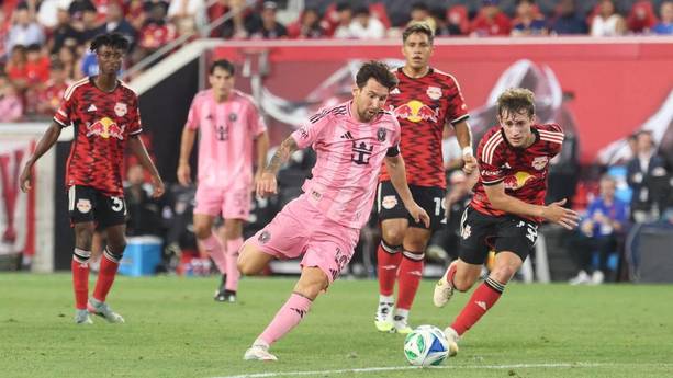Messi deja atrás a sus rivales de Red Bulls (Reuters)